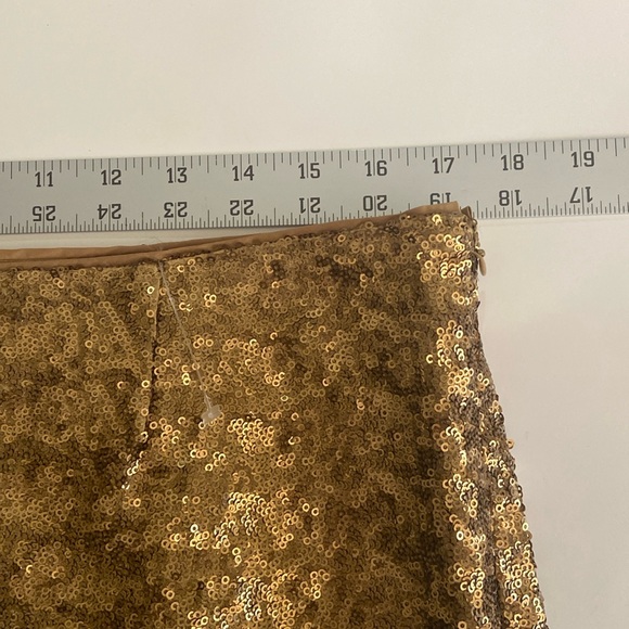 Gold lame skirt - Picture 3 of 7